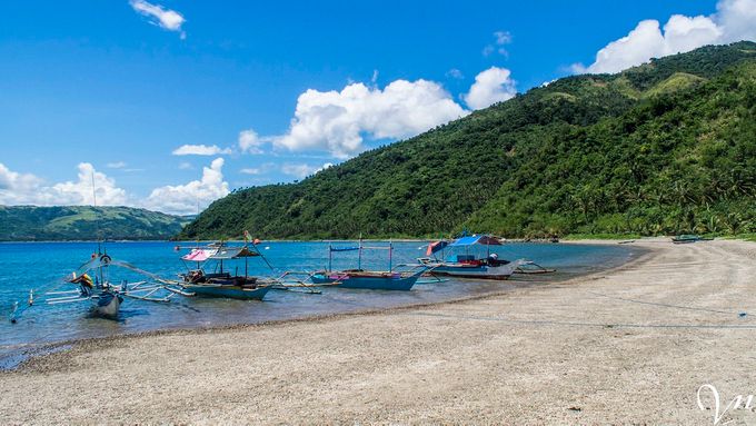 White Beach, Dingalan. Photo Credit: Vivek Mukherjee